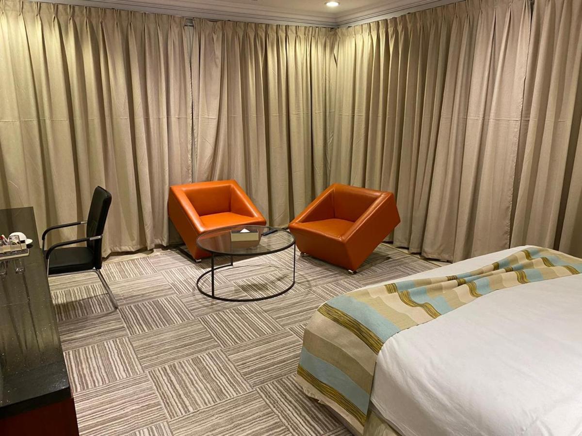Al Wadaq Hotel Ta'if Bagian luar foto