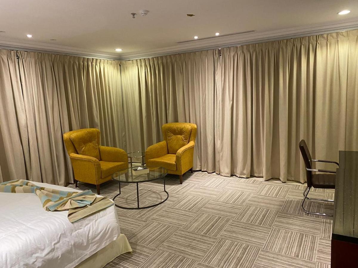 Al Wadaq Hotel Ta'if Bagian luar foto