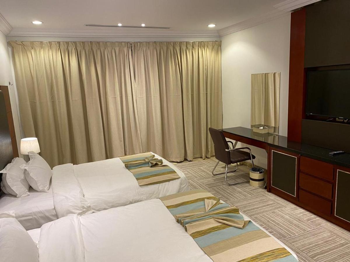 Al Wadaq Hotel Ta'if Bagian luar foto
